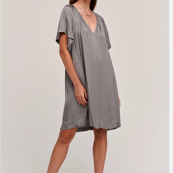 NWT Velvet by Graham & Spencer Suzanna Dress Size XS - Picture 2 of 7